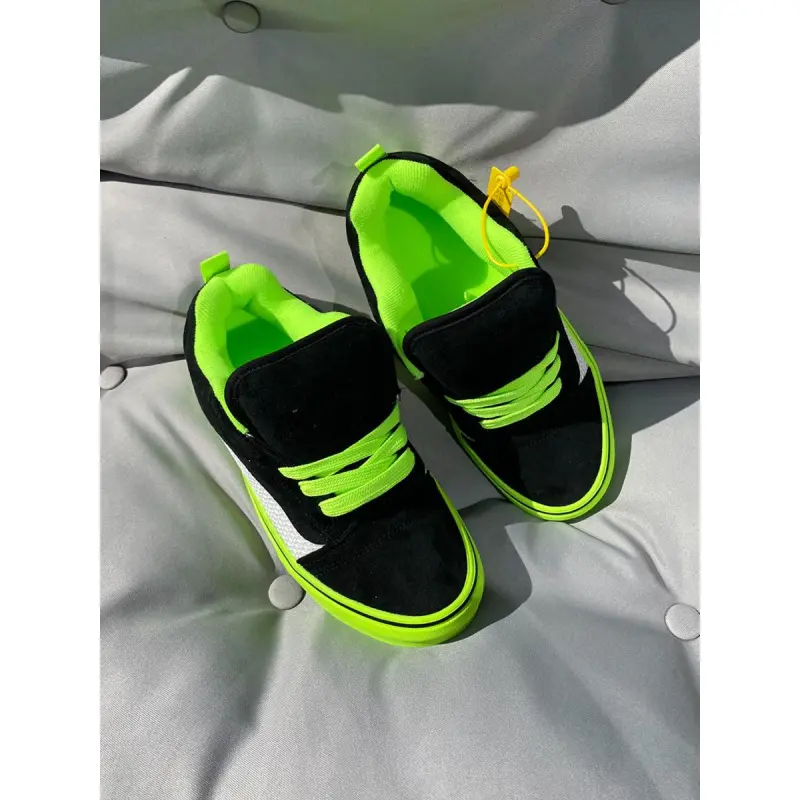 New Couple Sneakers Fluorescent Trendy Shoes Mint Casual Trainers Board Shoes Men Women All Seasons PU Leather Rubber Sole - Image 4
