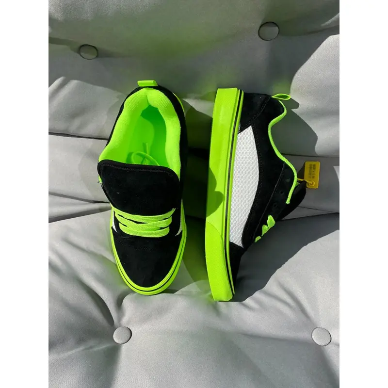 New Couple Sneakers Fluorescent Trendy Shoes Mint Casual Trainers Board Shoes Men Women All Seasons PU Leather Rubber Sole - Image 2