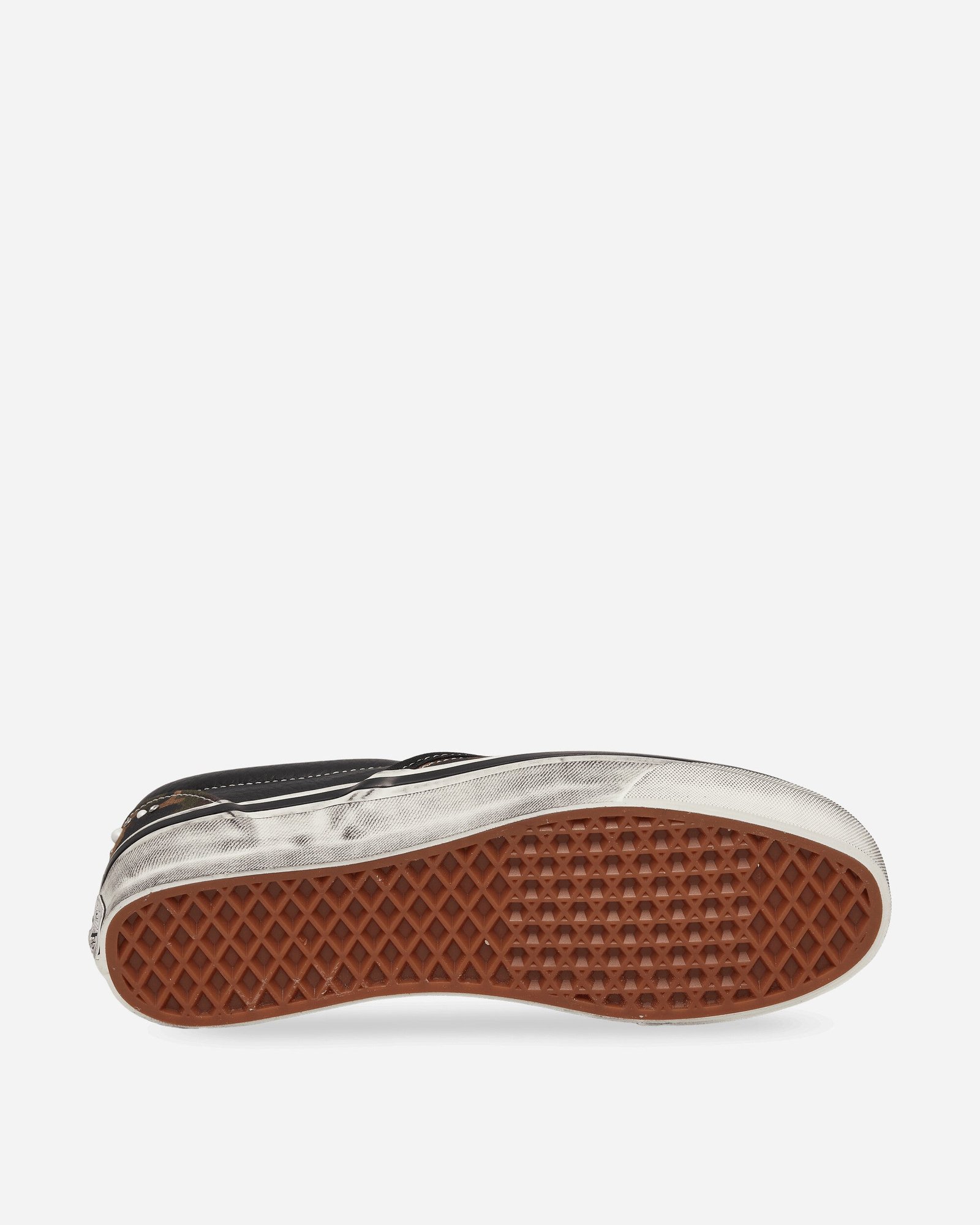 Premium Classic Slip-On Pearlized Sneakers Camo / Black - Image 5